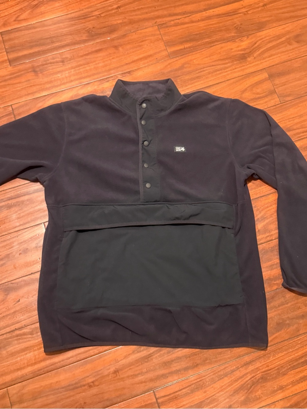 Mountain Hardwear Black Snap-Front Fleece Pullover - Picture 2 of 10
